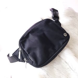 Lululemon Black Everywhere Belt Bag Large 2L